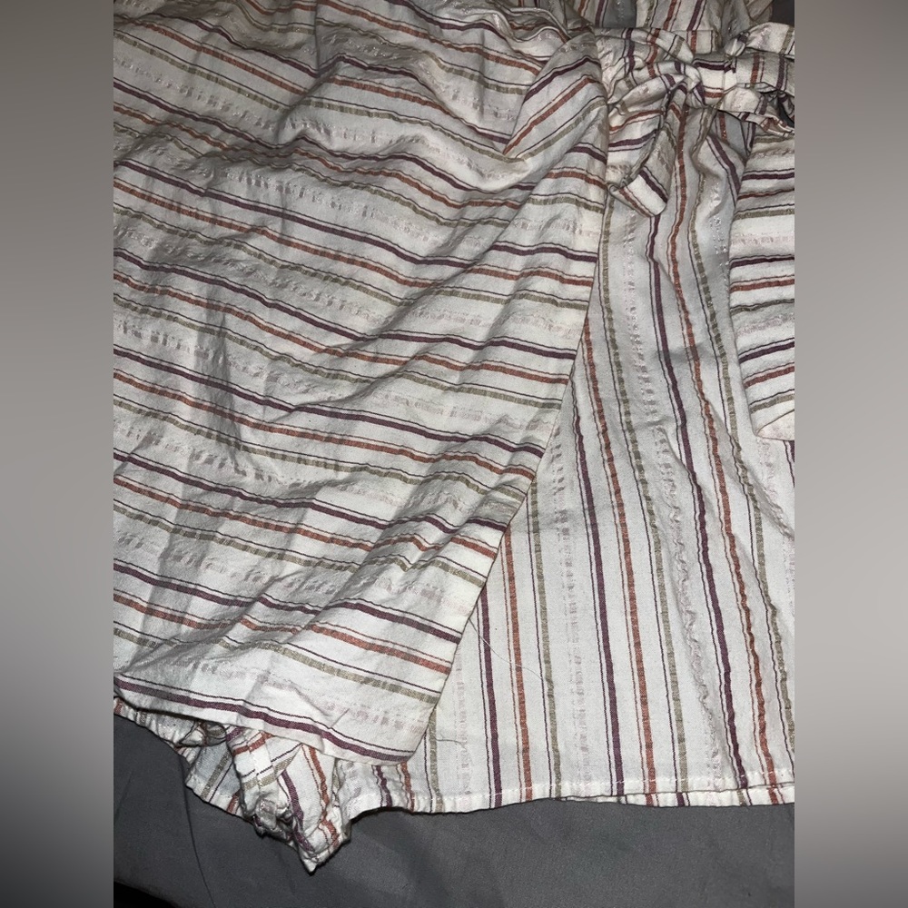 Striped romper - Picture 2 of 4
